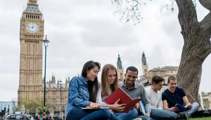 Universitas di Inggris yang Banyak Diminati oleh Mahasiswa Indonesia